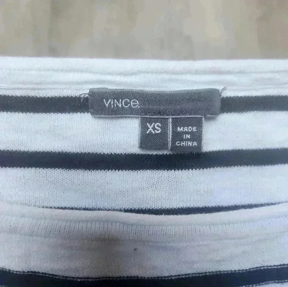 Vince Women's Lightweight Striped Knit Long Sleeve Shirt XS - Picture 7 of 9